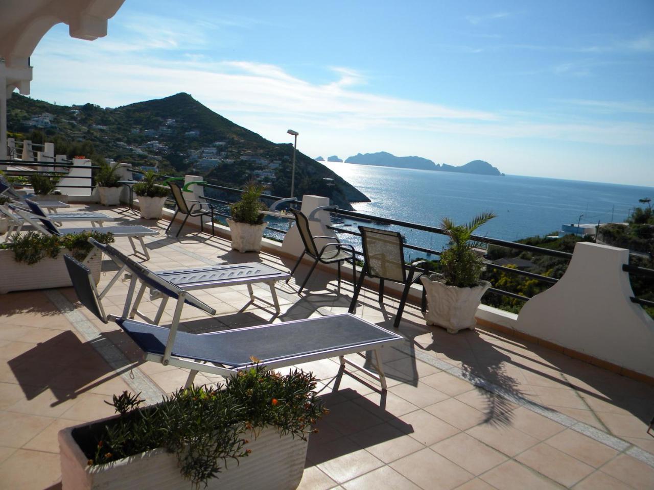 Hotel Ortensia Ponza Extérieur photo