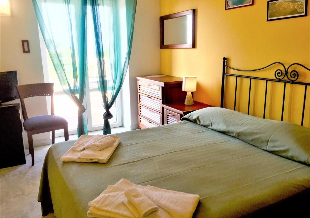 Hotel Ortensia Ponza Extérieur photo