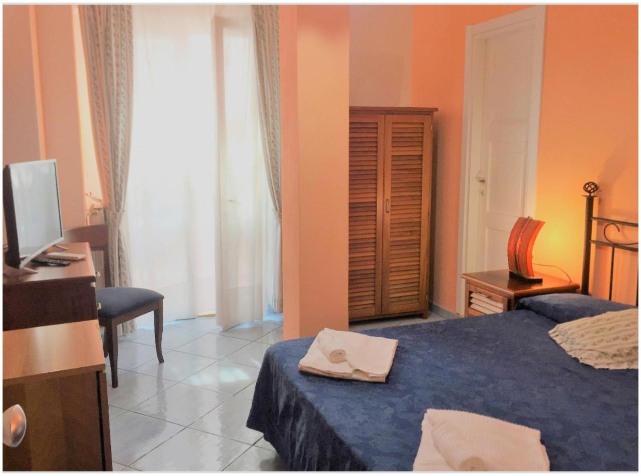 Hotel Ortensia Ponza Extérieur photo